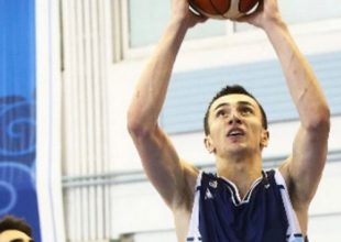 Πρόσκληση της FIBA στον Άτιτς