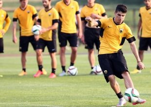 Με Μάνταλο στο Αγρίνιο η ΑΕΚ