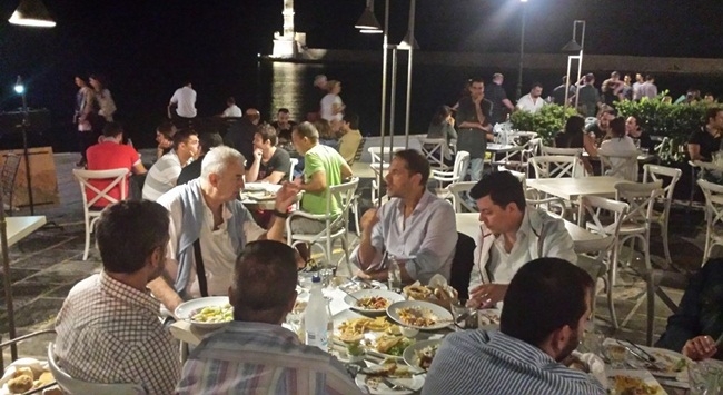 Δείπνο στο Παλιό Λιμάνι (pic)