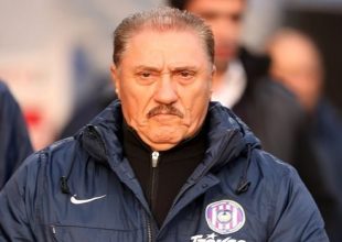 Μαντζουράκης: “Η πολυφωνία του ΠΑΟΚ και η δειλία της ΑΕΚ”