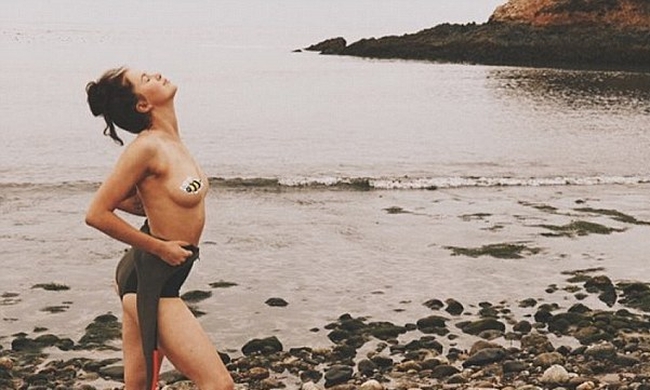 Κόρη πασίγνωστων ηθοποιών «έριξε» το instagram