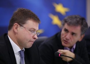 Ντομπρόφσκις: Χωρίς τα 48 προαπαιτούμενα, η Ελλάδα δεν θα λάβει τα 2 δισ. ευρώ