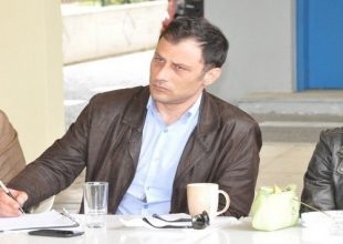 Κρατάει πισινή η ΑΕΚ για τον Βασιλοπουλο