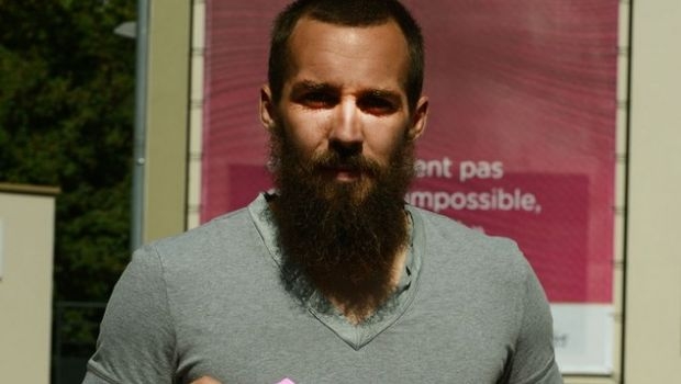 “Έφυγα από τη Εβιάν γιατί με θεωρούσαν τζιχαντιστή”