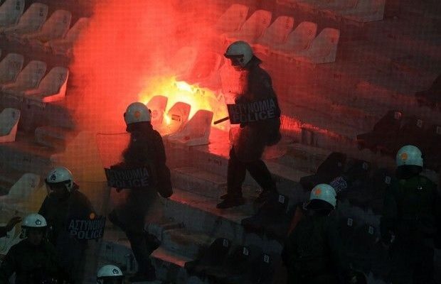Ενταση και συμπλοκές Αστυνoμίας με οπαδούς της Ντόρτμουντ