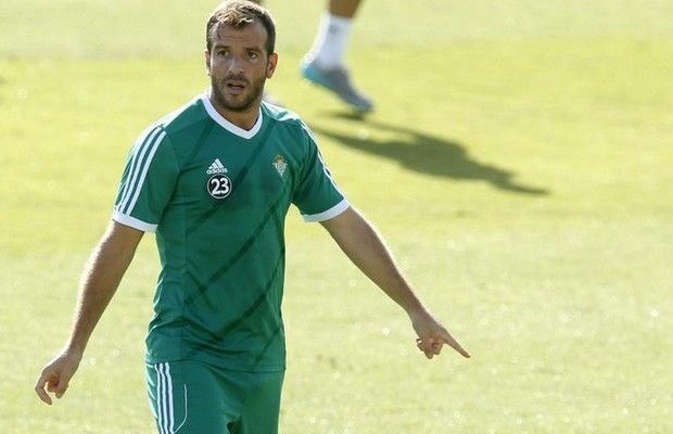 Μπελάς για Μπέτις τα νυχτοπερπατήματα του Φαν ντερ Φάαρτ