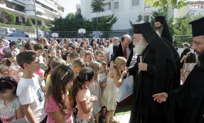 Αλλάζει το μάθημα των θρησκευτικών με ιδέες από την εποχή Διαμαντοπούλου