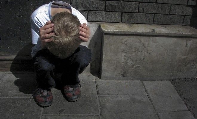 Άστεγος ασελγούσε σε ανήλικα αγοράκια στην Καλλιθέα επί έναν χρόνο!