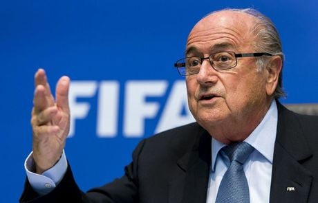 Μπλάτερ: “Το κακό θα έρθει στο σκοτάδι”