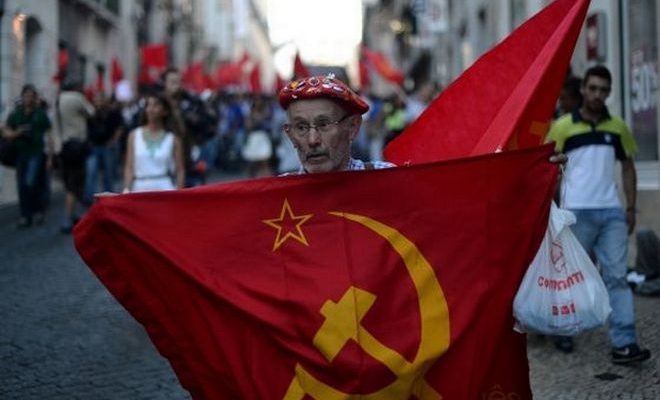 Το Κομμουνιστικό Κόμμα Πορτογαλίας μπαίνει στην Αριστερή συμμαχία για να πέσει ο Κοέλιο
