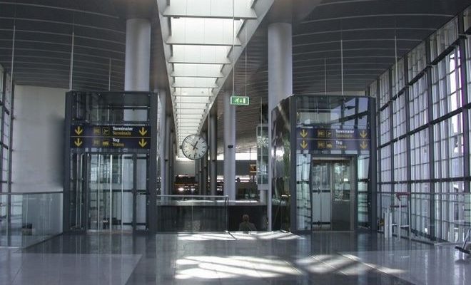 Εκκενώθηκε το μισό αεροδρόμιο της Κοπεγχάγης μετά τον εντοπισμό ύποπτης αποσκευής