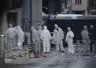 Βόμβα εξερράγη στα γραφεία του ΣΕΒ στο Σύνταγμα