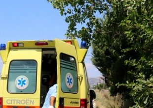Μία νεκρή και έξι τραυματίες σε τροχαίο στην εθνική οδό Θεσσαλονίκης – Μουδανιών