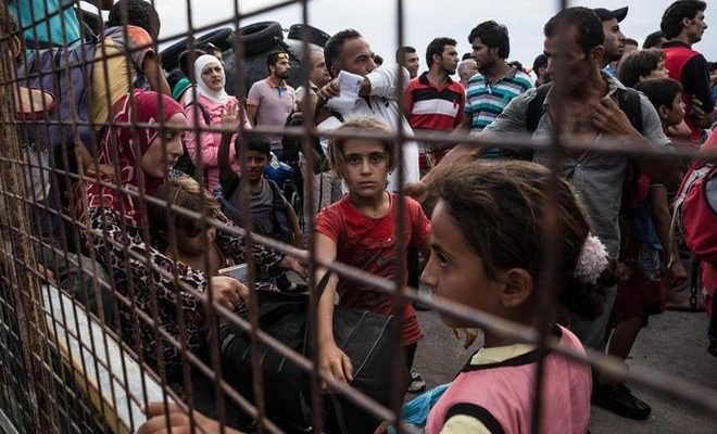 Έτοιμη να ορθώσει συρμάτινο φράχτη στα σύνορα με την Ελλάδα η ΠΓΔΜ