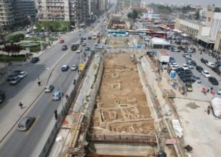 Σπίρτζης: Ξαναρχίζουν τα έργα για το Μετρό Θεσσαλονίκης