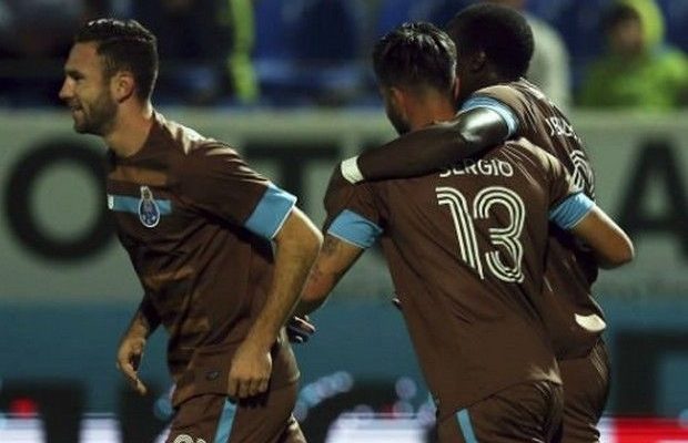 Πρόκριση με Αμπουμπακάρ η Πόρτο Πρόκριση με Αμπουμπακάρ η Πόρτο