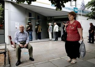 Κατάργηση της 15αετίας και νέα όρια ηλικίας απαιτούν οι θεσμοί