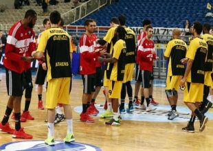 Η βαθμολογία πριν την τελευταία στροφή