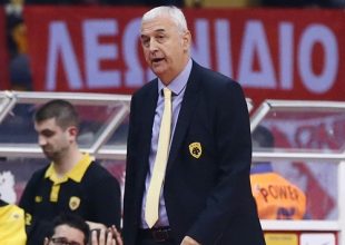 Αλλάζει πόστο ο Σάκοτα