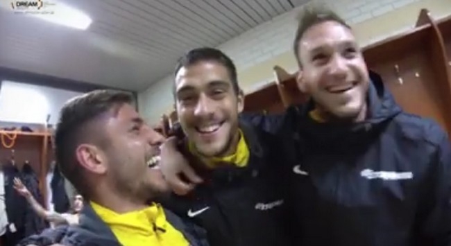 Camera Man ο Πλατέλλας – Ευχές από τους παίκτες (video)