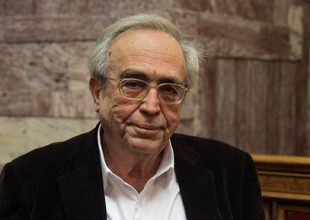 Επιμένει ο Μπαλτάς στην απόφαση για τα γλυπτά του Παρθενώνα