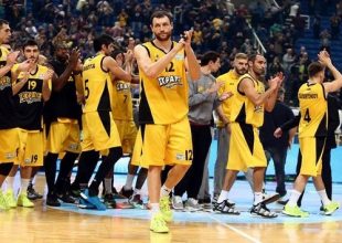 Αμφίβολη η συμμετοχή του Λουκά στο ΣΕΦ