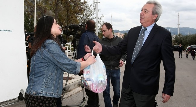 Αιχμές από Ασλανίδη