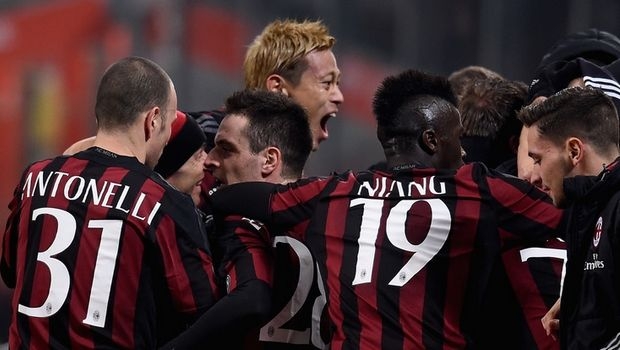 Θρίαμβος για Μίλαν, 3-0 την Ίντερ
