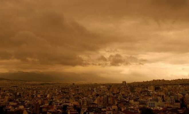 Σκόνη από την Αφρική σε όλη τη χώρα