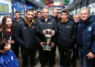 Η βράβευση των Κιτρινόμαυρων από τον «Γαλανόλευκο Φάρο» (pics)