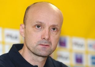 Ζντοβτς: «Θέλω το μάξιμουμ από κάθε παίκτη»