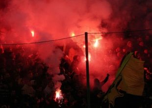 Πάνω από 15.000 μαγικά χαρτάκια έχουν βγάλει φτερά!