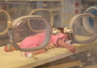 Αποζημίωση 350.000 ευρώ στην οικογένεια βρέφους που έχασε τη ζωή του από αμέλεια των γιατρών