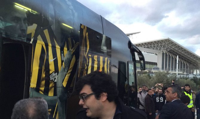 Η άφιξη της αποστολής της ΑΕΚ (pics + videos)