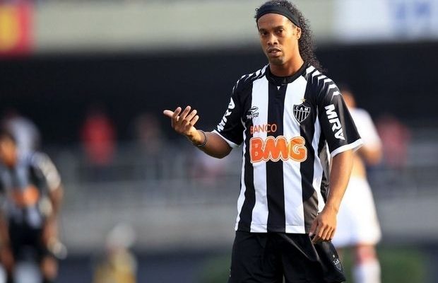 Ο Ροναλντίνιο είπε “όχι” στην Λέστερ Ο Ροναλντίνιο είπε “όχι” στην Λέστερ