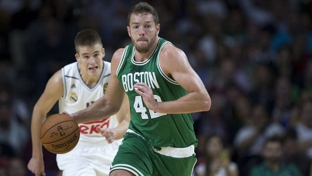 Οι Μάβερικς ποντάρουν στον Λι Οι Μάβερικς ποντάρουν στον Λι