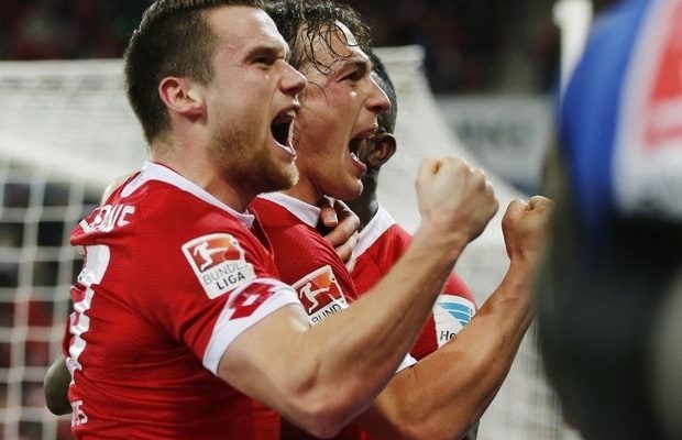 Νίκησε η Μάινς, 2-1 τη Σάλκε