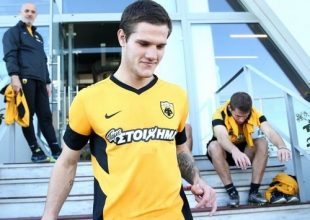 Μόνιμος… θαμώνας στα Σπάτα ο Ζουκουλίνι