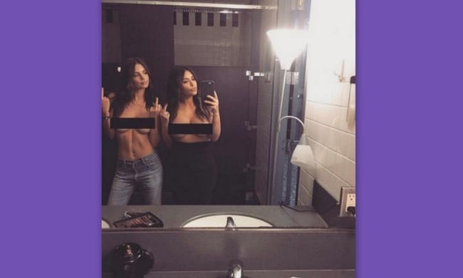 Kardashian – Ratajkowski: Ποζάρουν γυμνόστηθες και κάνουν άσεμνη χειρονομία