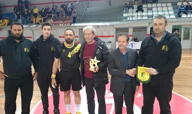 «Βρείτε λύση για το τμήμα που μας κράτησε στα δύσκολα» (pics)