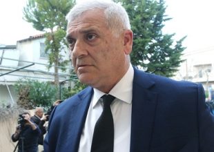Μελισσανίδης: «Έξω οι Φιλιππινέζες από το ποδόσφαιρο»