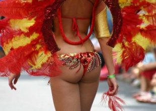 Ροζ βίντεο από το Πατρινό καρναβάλι