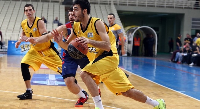 Μπήκε ο Κατσίβελης