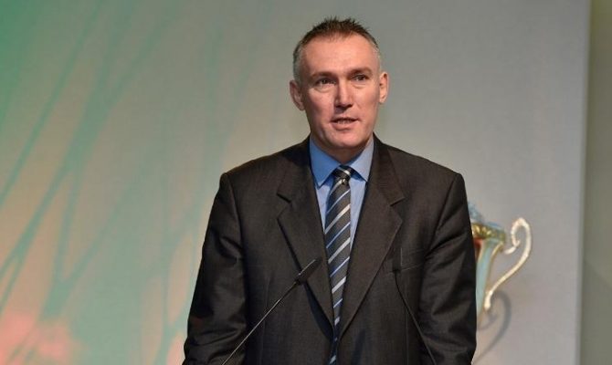 Νόβακ: «Να αποφασίσει η ΕΟΚ για την ΑΕΚ και την Εθνική»