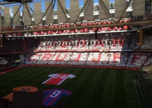 Φοβερό coreο ο Άγιαξ για τον Κρόιφ