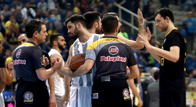Ετοιμάζει ανακοίνωση η ΑΕΚ