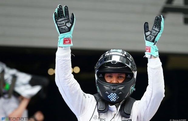 GP Κίνας: Συνεχίζει ακάθεκτος ο Rosberg!