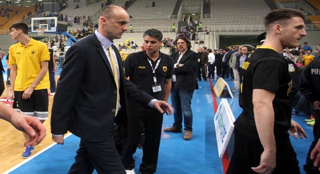 Βλέποντας το δέντρο, χάσαμε το δάσος…