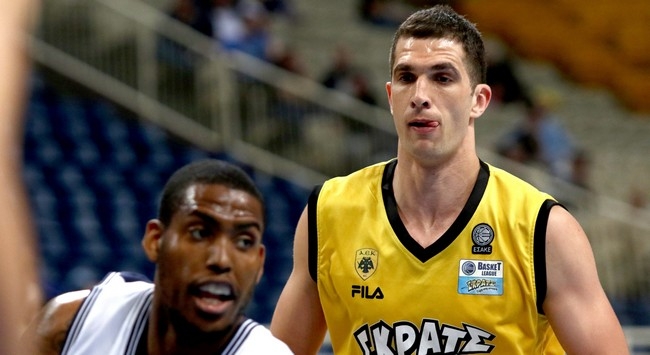 Αθόρυβος και καταλυτικός