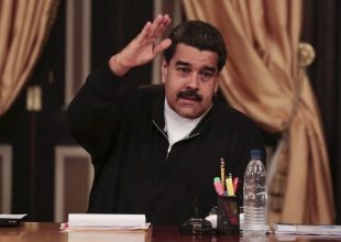 ‘Πόλεμο’ στα πιστολάκια μαλλιών κήρυξε ο Μαδούρο
